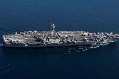 ABD'nin USS Abraham Lincoln uçak gemisi İran açıklarına ulaştı