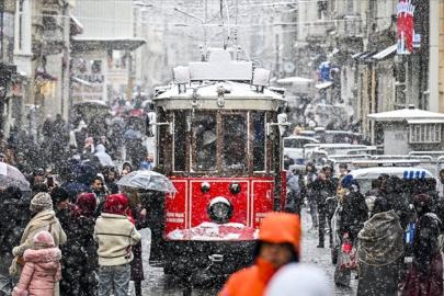 AKOM uyardı: İstanbul'a yeniden kar geliyor