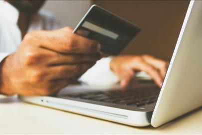 Aralıkta kartla ödemeler yüzde 48 artarak 2,5 trilyonu aştı