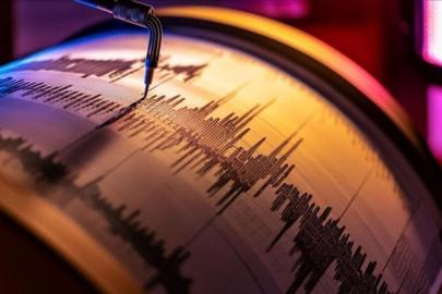 Balıkesir Sındırgı'da 1 dakika içerisinde 4'ten büyük 2 deprem oldu