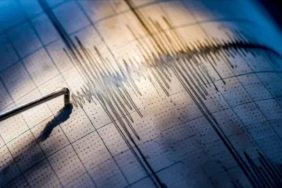 Balıkesir'de 5.1 büyüklüğünde deprem: İstanbul ve İzmir'de hissedildi