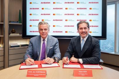 Banka özel sektör iş birliğiyle kadın KOBİ’lerin dönüşümüne güç katılıyor