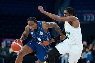 Erokspor, Anadolu Efes karşısında galip geldi