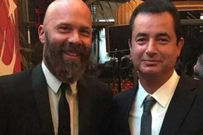 Esat Yontunç havalimanında gözaltına alındı