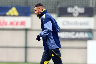 Fenerbahçe, FCSB maçı hazırlıklarına başladı