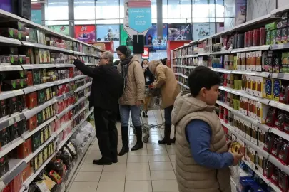 İran’da artan yaşam pahalılığıyla mücadeleye 'Kalabarg' çözümü