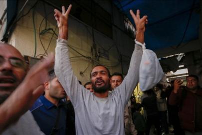 İsrail, Gazze'de alıkoyduğu 5 Filistinli esiri serbest bıraktı