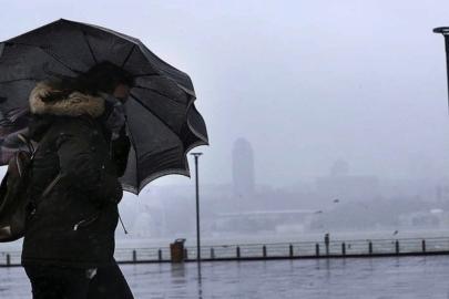İstanbul Valiliği'nden fırtına uyarısı: Batı Karadeniz ve Marmara'da kuvvetli rüzgar bekleniyor