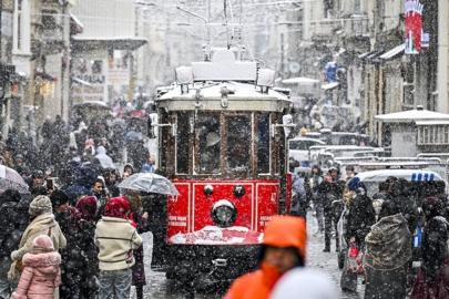 İstanbul'a kar yeniden geliyor: AKOM tarih verdi