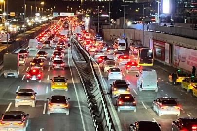 İstanbul’da iş çıkış saatlerinde trafik yoğunluğu yüzde 83’e kadar çıktı