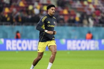 Jayden Oosterwolde, sol bek iddiasına yanıt verdi