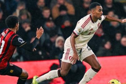 Liverpool, Bournemouth'a kaybetti