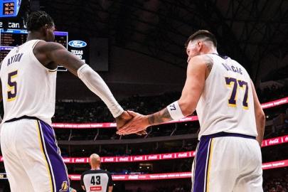 Luka Doncic 33 sayı attı, Los Angeles Lakers deplasmanda kazandı