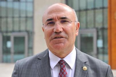 Mahmut Tanal'dan 'Ne mutlu Türk'üm diyene' güncellemesi