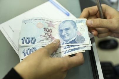 Memur emeklileri zam farkları hesaplara yatırılıyor