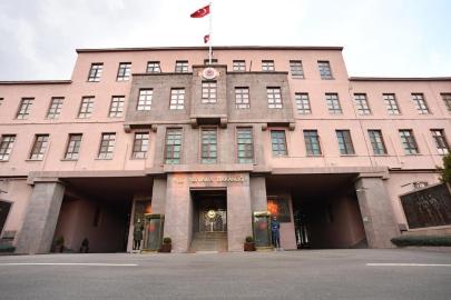 MSB: Bayrağımıza saldırıya ilişkin idari tahkikat başlatıldı