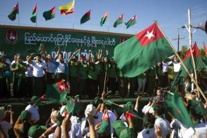 Myanmar’da seçimleri ordu destekli USDP kazandı