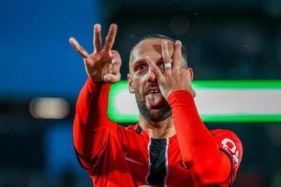 Vedat Muriç, Athletic Bilbao'ya hat-trick yaptı!