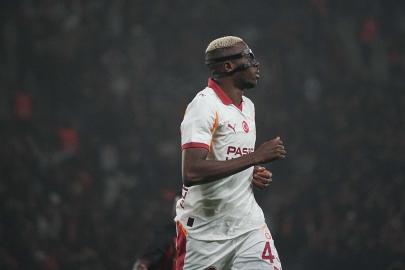 Victor Osimhen, bu sezonki gol sayısını 13’e çıkardı