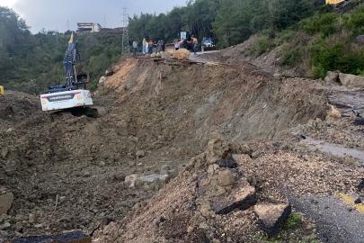 Antalya'yı sağanak vurdu; 7 ilçede okullar tatil edildi (7)