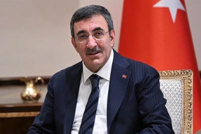 Cevdet Yılmaz, yılın karelerini seçti