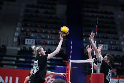 Eczacıbaşı Zeren'e konuk oluyor