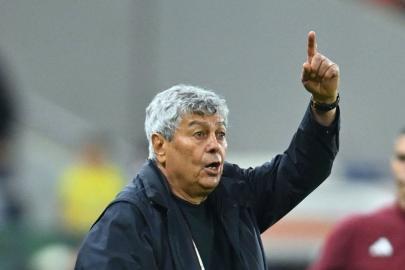 Mircea Lucescu hastaneye kaldırılmıştı: Romanya'da teknik direktör krizi patlak verdi