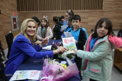 Muğla'da 862 öğrenci yazarlarla buluştu