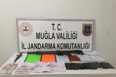 Muğla'da tefeci ve göçmen kaçakçılığı operasyonunda 2 tutuklama