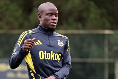 N’Golo Kante ilk antrenmanına çıktı