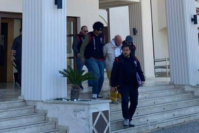 KADES ihbarına gidilen evde, esrar ve silah ele geçirildi