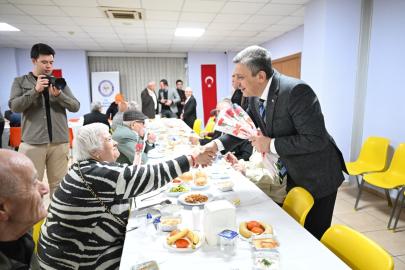 Vali Şahin, Alanya Huzurevi sakinleriyle bir araya geldi