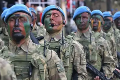 Askerlik muafiyeti ve sözleşmeli er istihdam artışı yolda! TSK ile ilgili kanun teklifi TBMM'ye geliyor