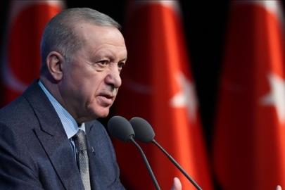 Cumhurbaşkanı Erdoğan Abdurrahim Karakoç, Cahit Zarifoğlu ve Mevlana İdris Zengin'i andı