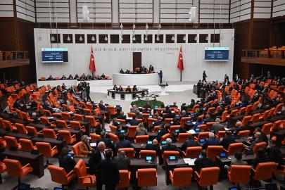 Meclis'in gündemi yeni haftada yoğun. Emniyet, basın ve taksi düzenlemesi...