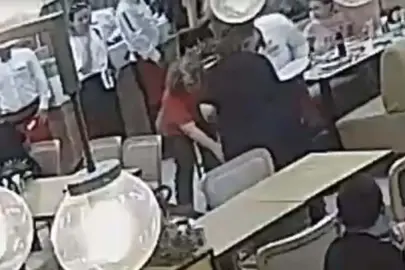 Minik Mercan restoranda kabusu yaşamıştı: Dehşet anlarının görüntüsü ortaya çıktı! Kızgın tereyağı...