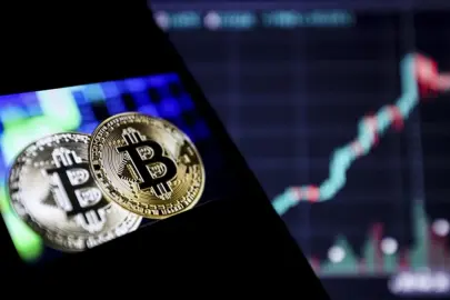 Savaşta almadığı darbeyi barışta aldı! Bitcoin çok sert düştü, 200 binden fazla yatırımcı tasfiye edildi