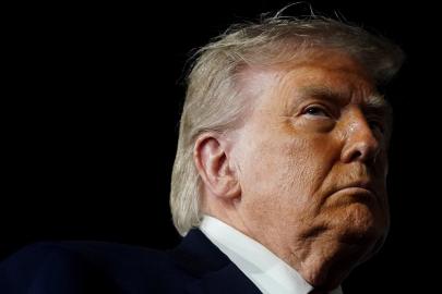 Trump: Bu gece İran'ı çok sert vuracağız