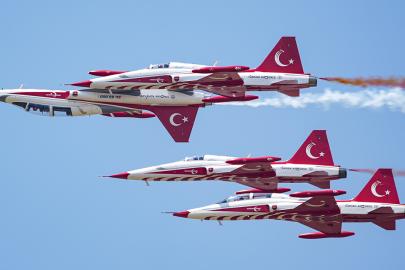Türk Hava Kuvvetleri 115. yaşında | İzmir'de "Gençlik ve Havacılık Festivali" başladı