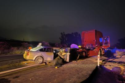 Emniyet şeridinde feci kaza. 2 ölü