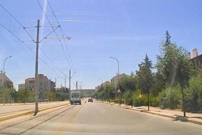 3 gencin öldüğü caddede aynı manzara! Facianın yaşandığı noktada yeni ihlaller kamerada