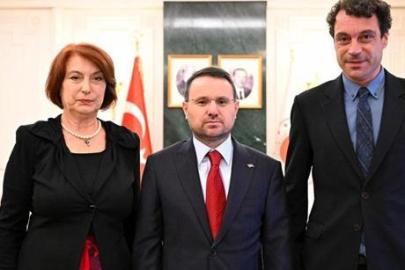 Adalet Bakanı Gürlek, Uğur Mumcu'nun ailesiyle görüştü