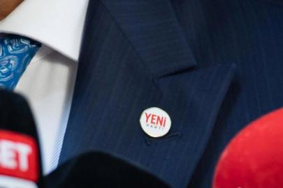 Gözler İstanbul'a çevrildi, bir belediye başkanından daha açıklama geldi. "Yeni Parti'ye geçmiyorum"