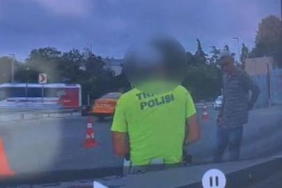 Soru sorma bahanesiyle yaklaştı bıçakla saldırdı; ayağından vurularak yakalandı