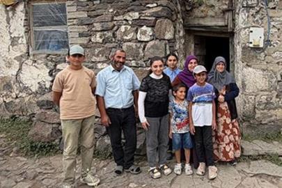 9 kişilik aile tek odada yaşıyordu! Hayatları 10 günde değişti