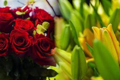 İnternetten çiçek siparişi verdi, hayatını şokunu yaşadı!