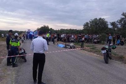 Manisa'da feci kaza! Kamyonetle çarpışan motosikletin sürücüsü Doğan Güleç hayatını kaybetti