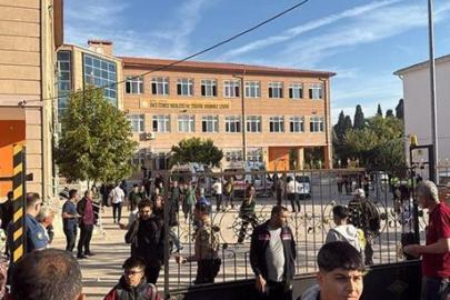 Okul önünde silahlı saldırı! Manisa'dan görüntüler