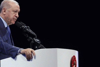 Son dakika... Cumhurbaşkanı Erdoğan: En utanç verici kitap katliamları darbe dönemlerinde yaşandı