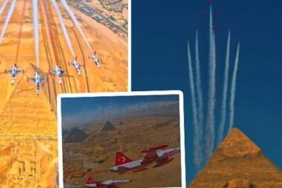 Türk Yıldızları, Mısır Piramitleri'nin üzerinde gösteri uçuşu yaptı